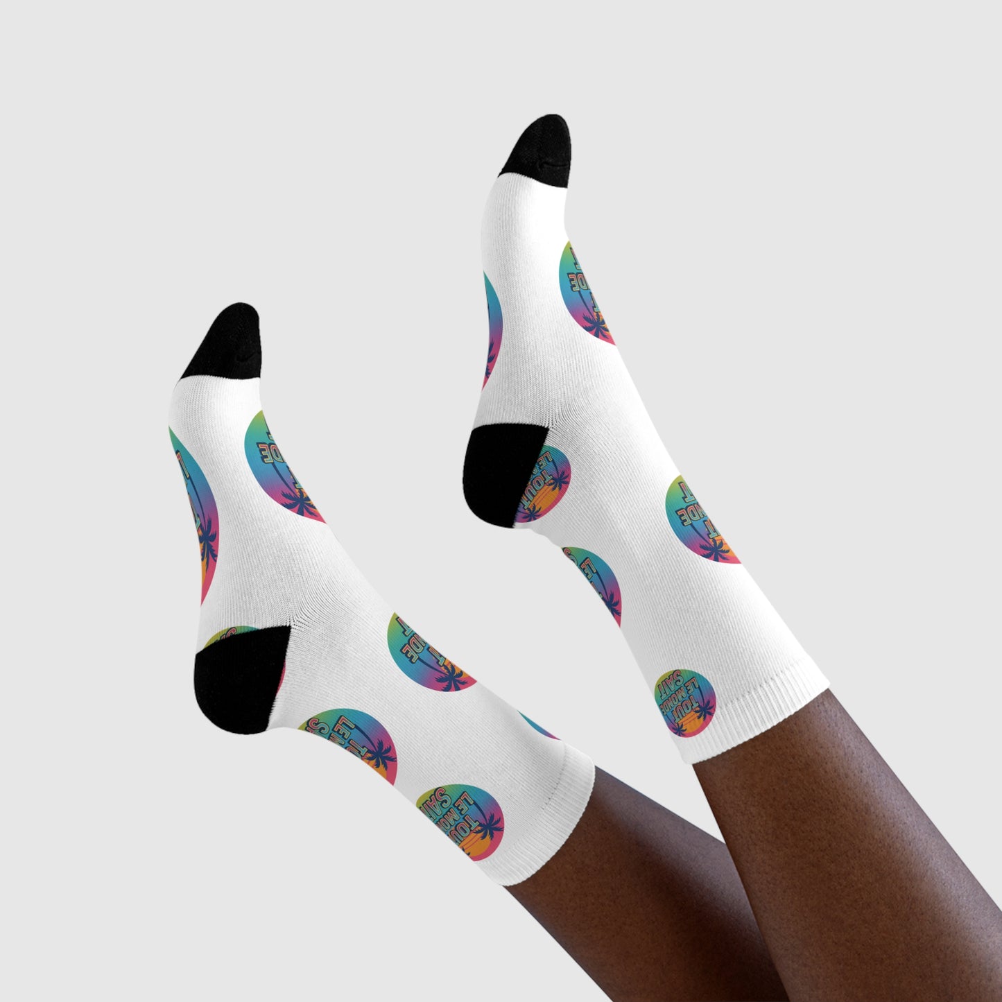 Chaussettes TOUT LE MONDE SAIT – Édition Subconsciente